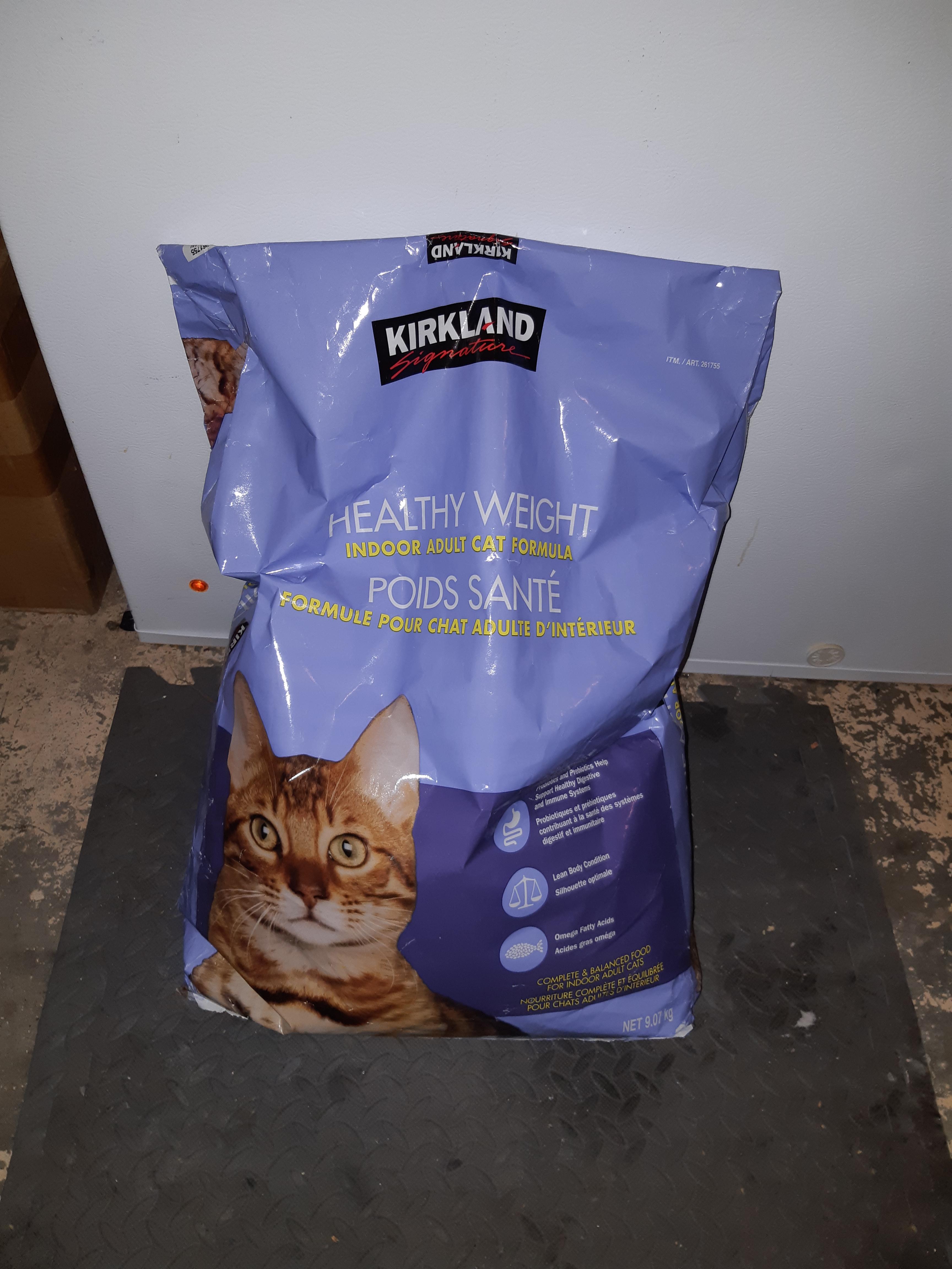 Photo of Kirkland cat food