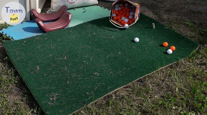 Photo of Golf Mat and practise balls 