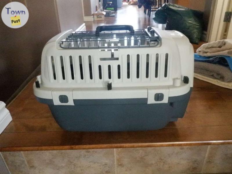 Photo of SMALL DOG OR CAT KENNEL