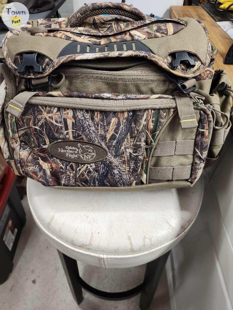 Photo of Cabelas Northern Flights Range/Blinds Bag