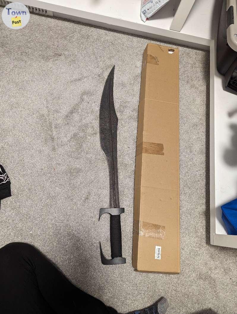 Photo of Replica Full Tang 300 Spartan Sword