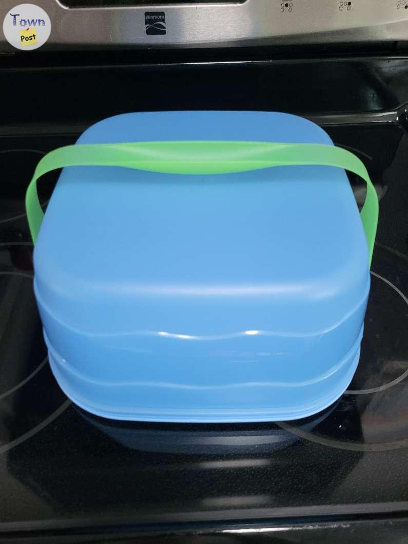 Photo of Tupperware - Square Cake Taker