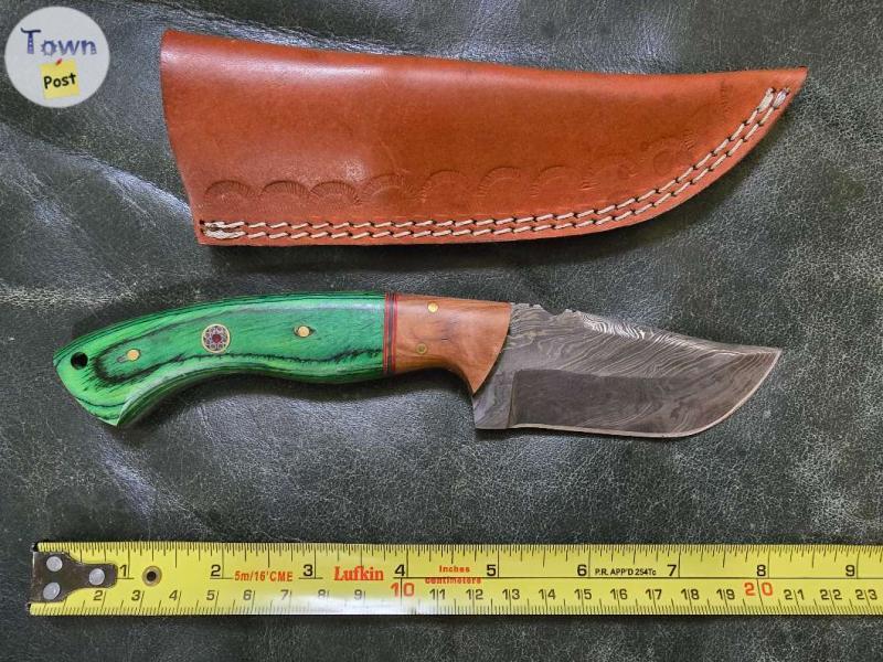 Photo of Damascus Knives w/ Brown Leather Sheath