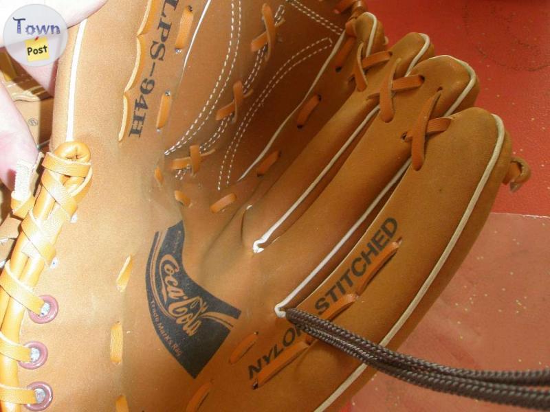 Photo of Trappers Basebal glove