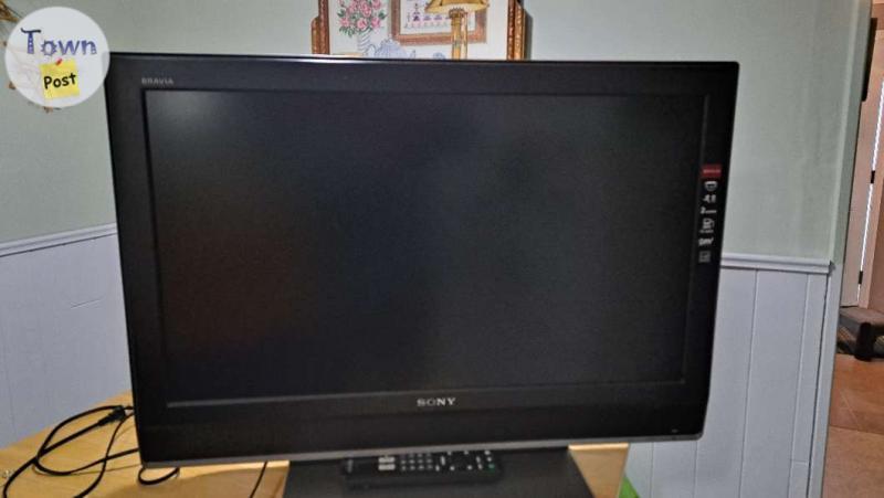 Photo of 32" Sony Bravia TV