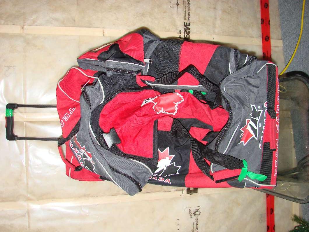 Photo of Team Canada Hockey Bag