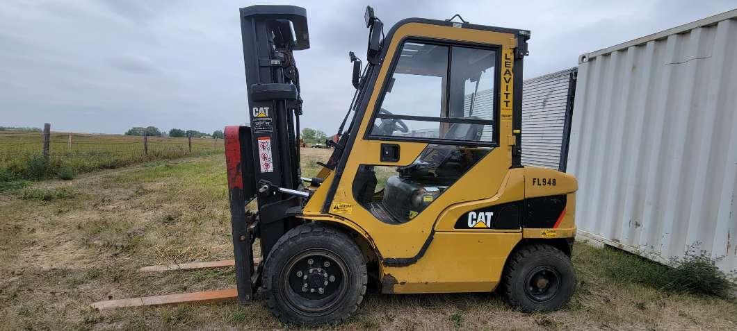 Photo of 2013 CAT Caterpillar 2PD6000 Diesel Forklift (NO DEF FLUID)